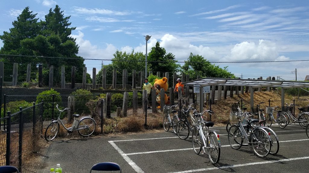 馬来田駅前に「馬の駅長」が来ていたので会いに行ってきた（ブルーベリー摘み取り園オープニングイベント）