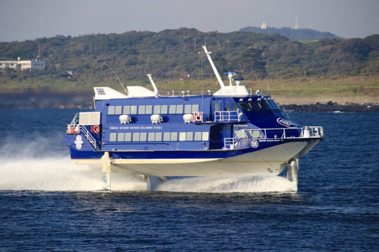 【木更津港発着】木更津港~伊豆大島 日帰り特別クルーズ「高速ジェット船で初夏の大島観光ツアー」を楽しみませんか? 木更津のことなら、きさらづレポート【きさレポ】 【木更津港発着】木更津港~伊豆大島 日帰り特別クルーズ「高速ジェット船で初夏の大島観光ツアー」を楽しみませんか? 木更津のことなら、きさらづレポート【きさレポ】